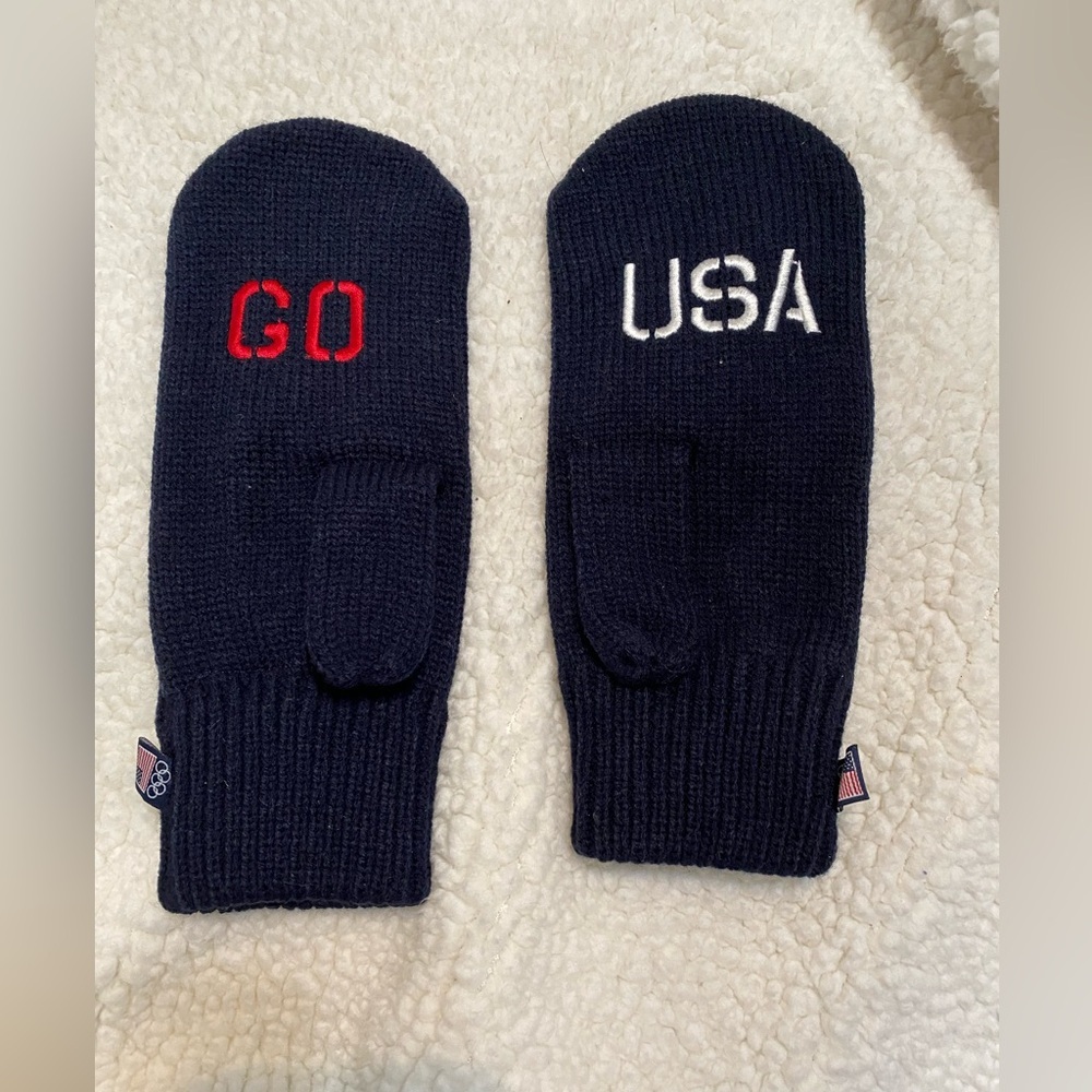 USA Dark Navy Blue Mittens with Red and White Embroidery